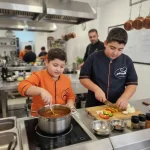 کلاس آشپزی برای نوجوانان و کودکان