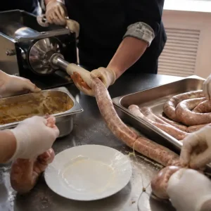 دوره جامع آموزش سوسیس و کالباس خانگی در اصفهان