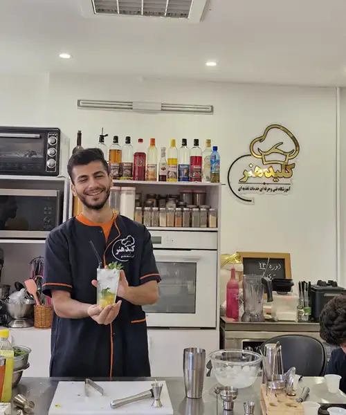 اموزش نوشیدنی در آموزشگاه کافی شاپ کلیدهنر 4